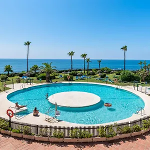 Playa Miraflores Luxury Beachfront Apartment Sitio de Calahonda